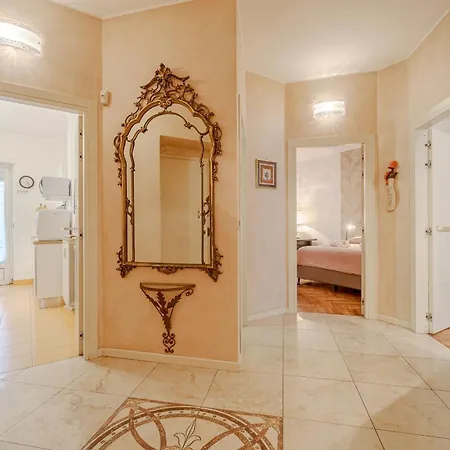 Guesthost - La Culumbota Turin