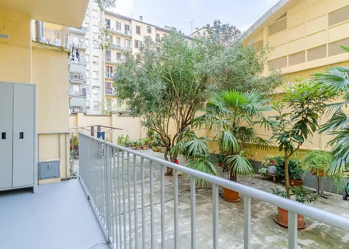 Guesthost - La Culumbota Apartment Turin