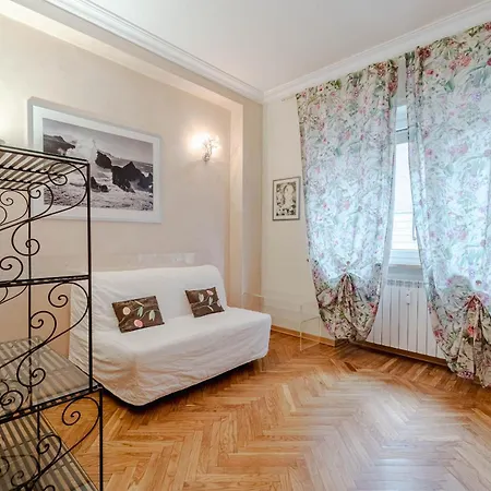 Guesthost - La Culumbota * Turim