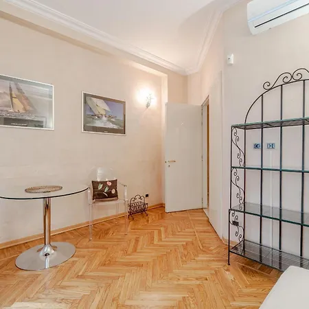 Guesthost - La Culumbota Appartement *