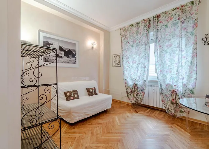 Guesthost - La Culumbota * Turin
