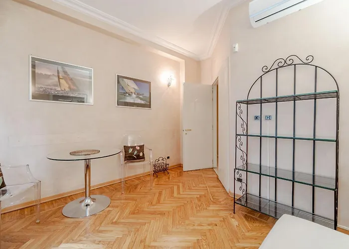 Guesthost - La Culumbota Apartment *