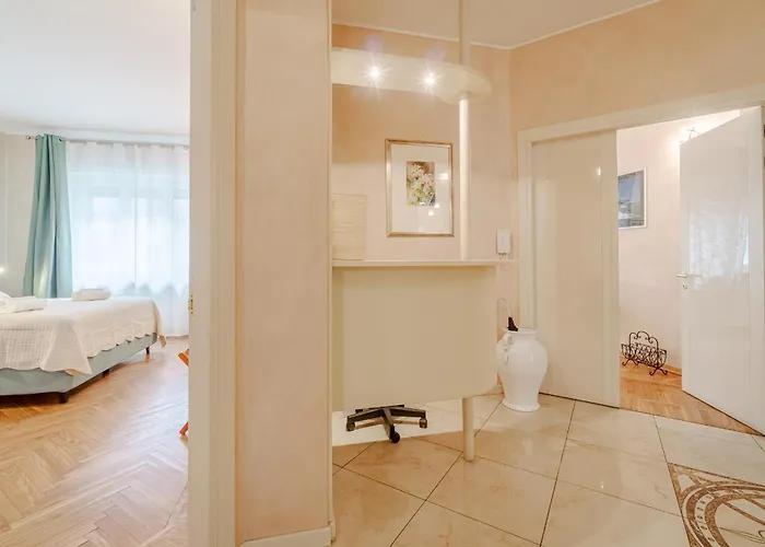 Guesthost - La Culumbota Apartment Turin